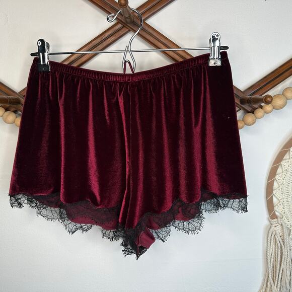 Jason Wu Red Velour Velvet Lace Trim Sleep Shorts - Picture 1 of 4